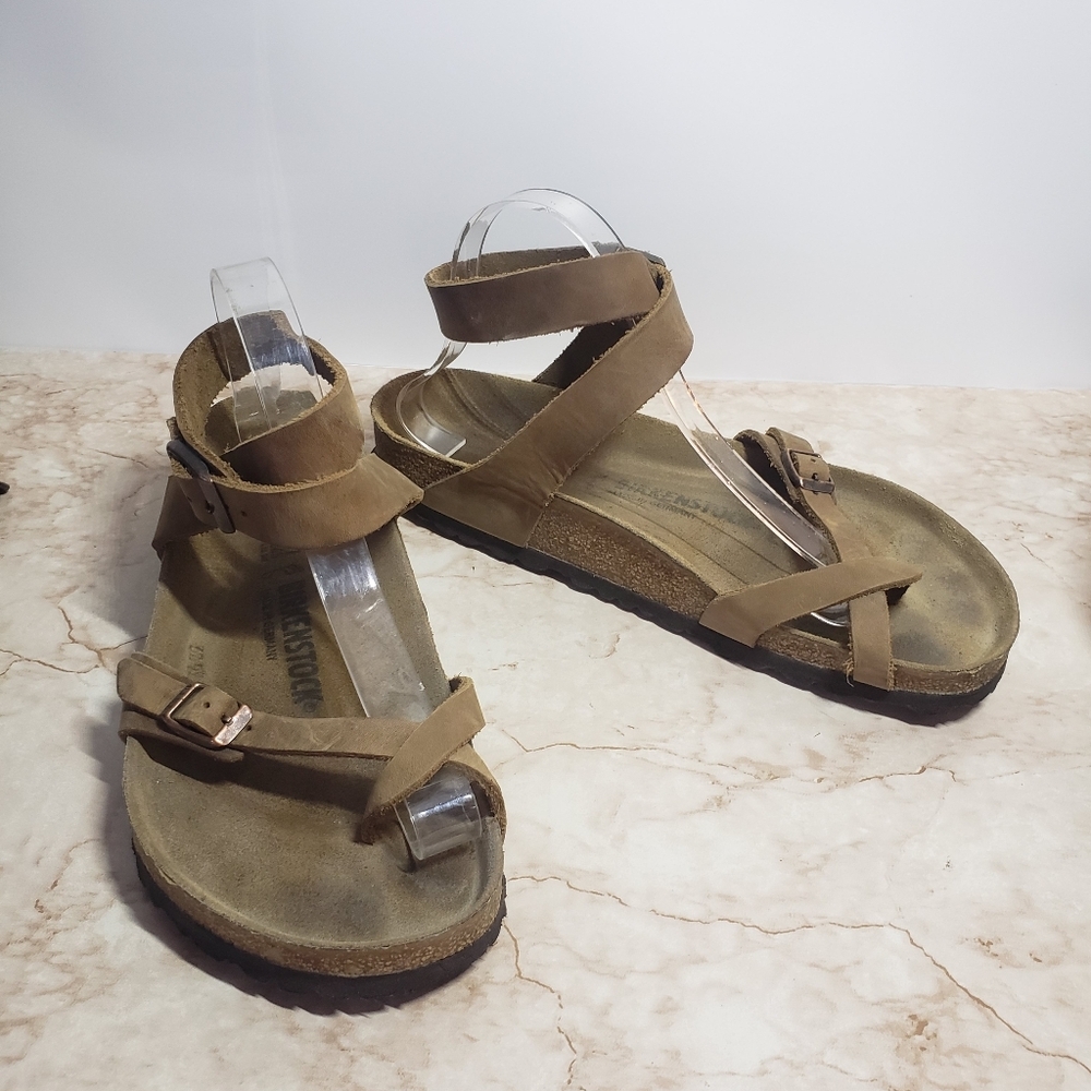 Birkenstock Women's Brown Strappy Sandals 41